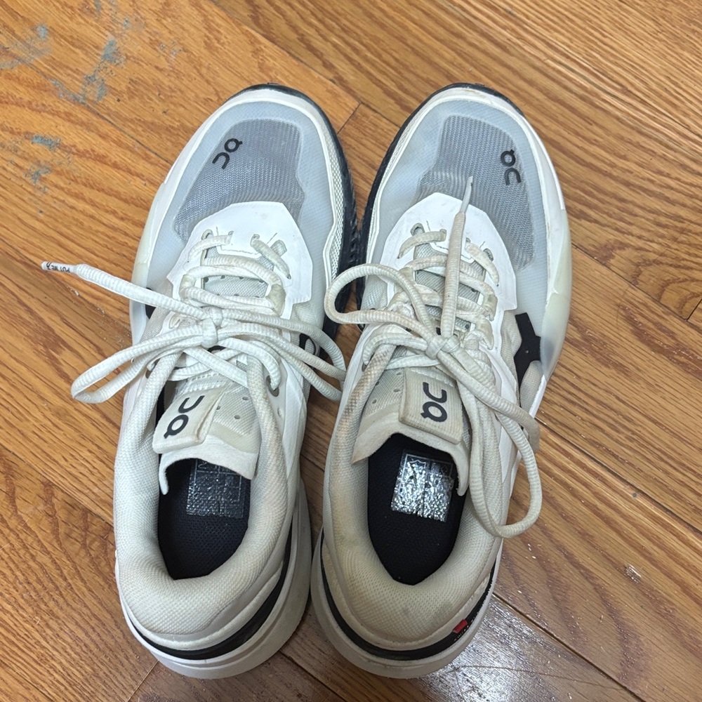 On Running Women's Clay Court Tennis Shoes in White and Black